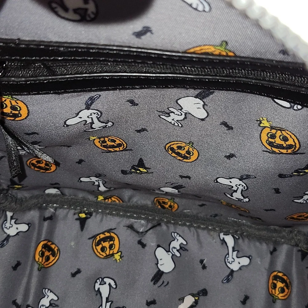 Snoopy Halloween backpack - Picture 5 of 8